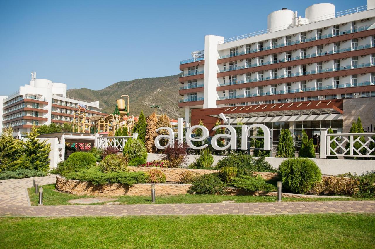 ГОСТИНИЦА ALEAN FAMILY RESORT&SPA BIARRITZ 4* УЛЬТРА ВСЕ ВКЛЮЧЕНО ГЕЛЕНДЖИК  4* (Россия) - от 18384 RUB | NOCHI